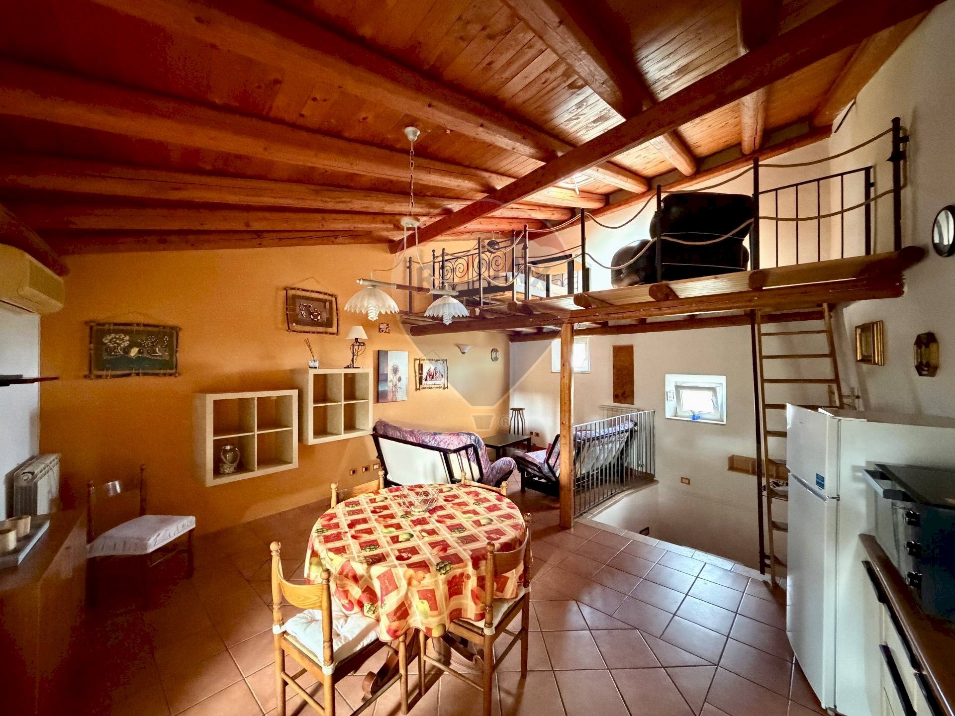 Sala da pranzo - Casa indipendente Largo Mentana
 
17, Ragusa - foto 1