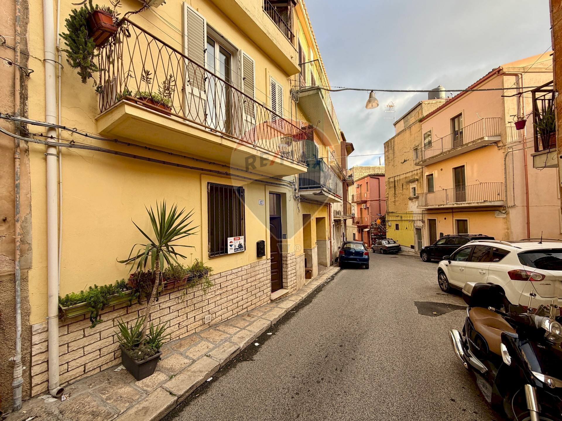 Edificio all\'aperto - Casa indipendente Largo Mentana
 
17, Ragusa - foto 2