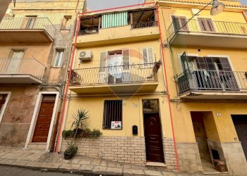 Edificio all\'aperto - Casa indipendente Largo Mentana
 
17, Ragusa - foto 3