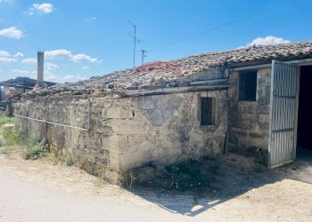 Vista delle montagne - Rustico Contrada Montesano Piano Pozzi - Vaccaria - Nr. - CAP 97015, Modica - foto 5