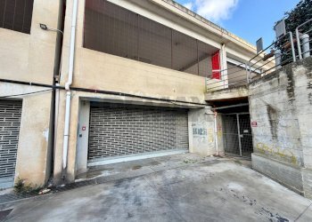 Edificio all\'aperto - Box Piazzale Domenico Bruno, Modica - foto 2