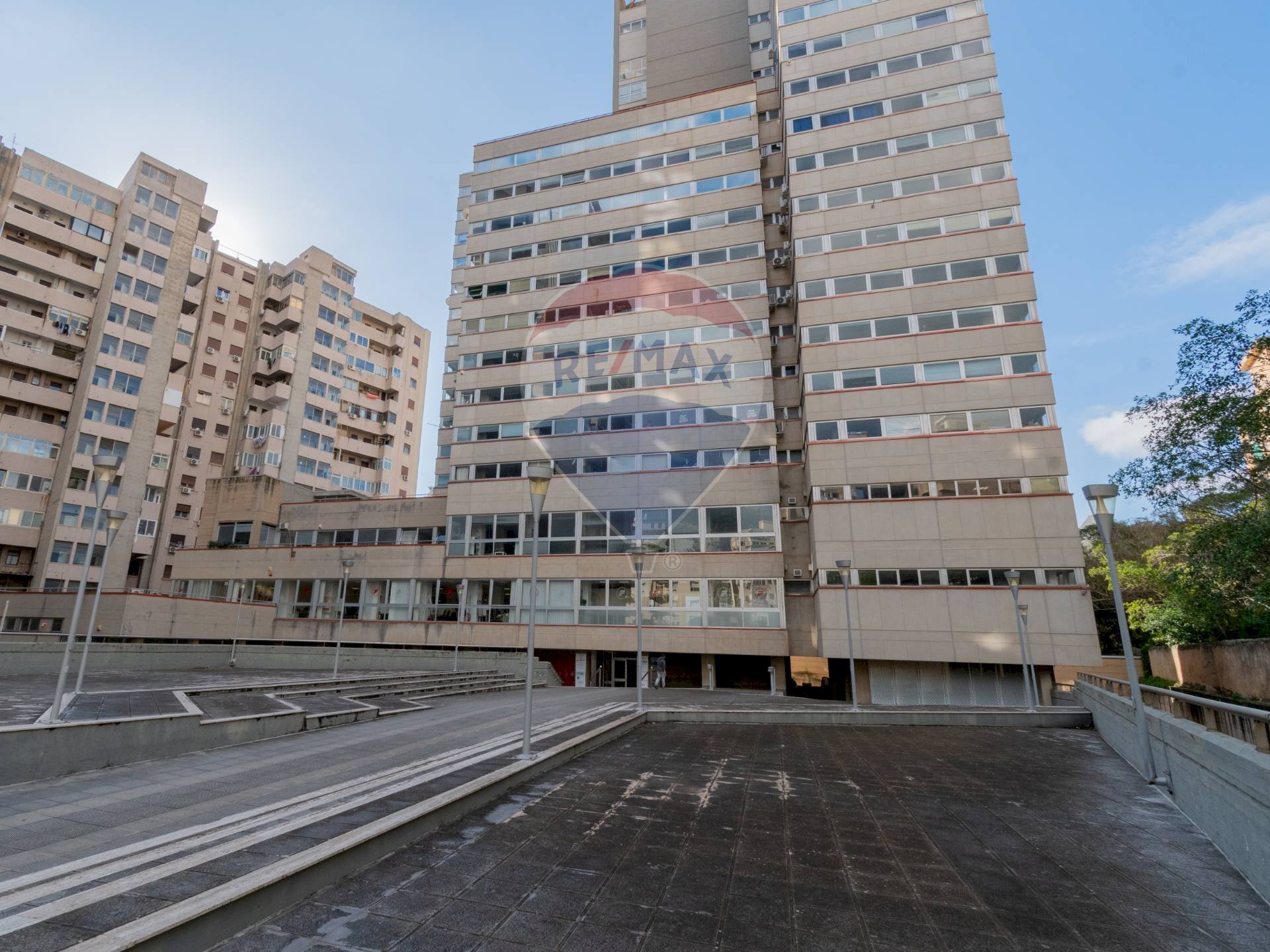 Edificio all\'aperto - Office Via Resuttana
 
360, Palermo - photo 1
