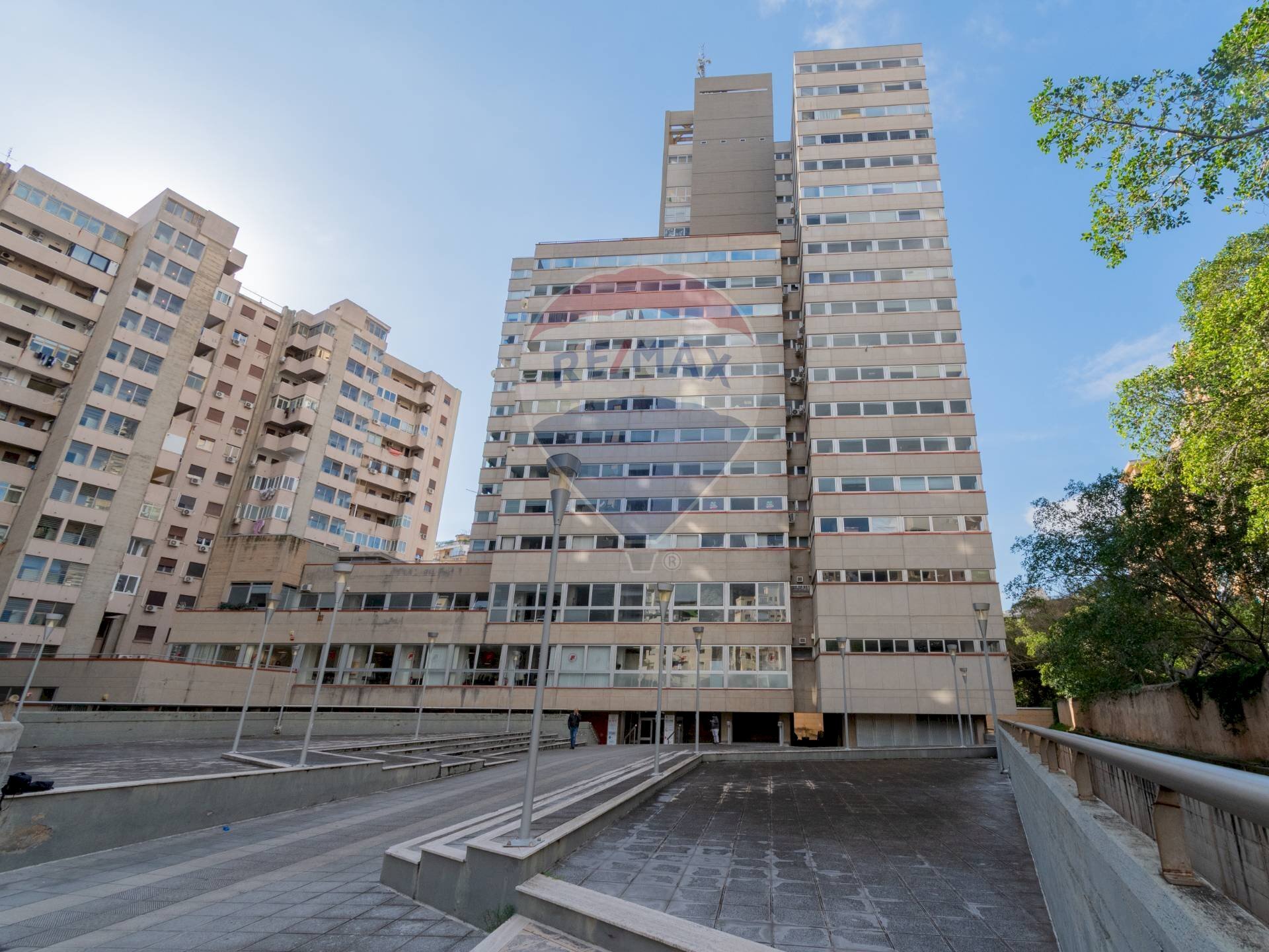 Edificio all\'aperto - Office Via Resuttana
 
360, Palermo - photo 2