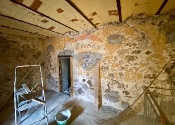 Stanza vuota - Casa indipendente via jorga
 
19, Piana degli Albanesi - foto 2