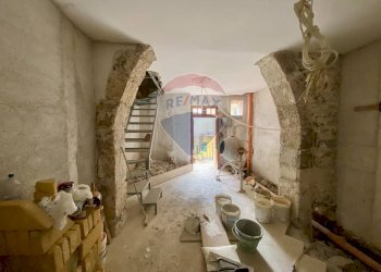 Stanza vuota - Casa indipendente via jorga
 
19, Piana degli Albanesi - foto 4