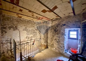 Stanza vuota - Casa indipendente via jorga
 
19, Piana degli Albanesi - foto 14