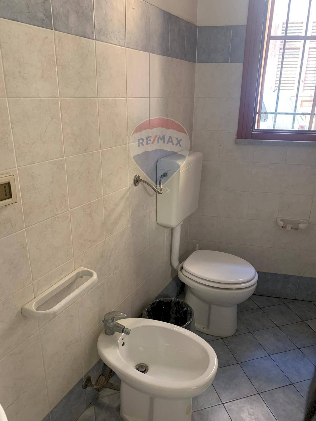 Bagno - Office via Ospizio
10, Casteldaccia - photo 2