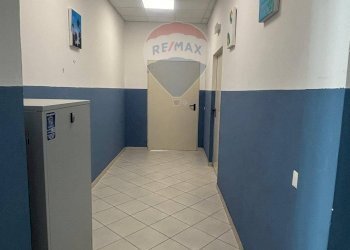 Hall / corridoio - Commercial Premises Via Liberta'
 
66/68, Partinico - photo 14