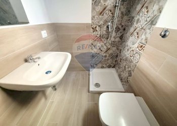 Bagno - Bilocale Via San Francesco D'Assisi
 
52, Trapani - foto 16