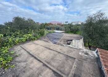 Vista delle montagne - Villa Traversa al numero 55 di via Bari, Bari - foto 18