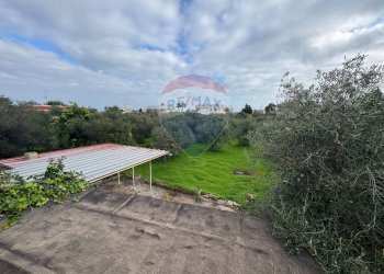 Giardino - Villa Traversa al numero 55 di via Bari, Bari - foto 22