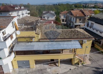 Edificio all\'aperto - Casa indipendente via barbanera
 
20, Manoppello - foto 3