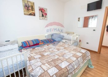 Camera / camera da letto - Casa indipendente via barbanera
 
20, Manoppello - foto 33