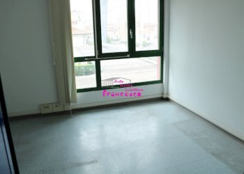 Altra stanza uso ufficio al primo piano - Ufficio Via Francesco Berni, Empoli - foto 14