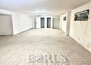 Foto 1 - Box via Battisti, Caserta - photo 1