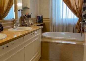 Bagno - Villa via Calcinate, 2, Gavirate - foto 11