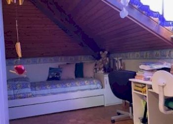 Camera da letto - Villa via Calcinate, 2, Gavirate - foto 15