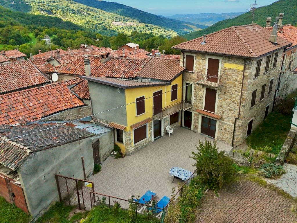 Vista - Rustico Frazione Salogni, Fabbrica Curone - foto 1