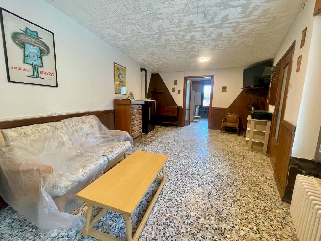 Salone - Rustico Frazione Salogni, Fabbrica Curone - foto 2