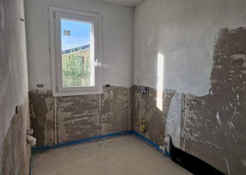 Bagno - Trilocale viale Luigi Borri, 134, Varese (zona Bustecche) - foto 7