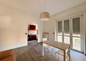 Soggiorno - Trilocale viale Eloisia Barbaroux, 45, Carmagnola - foto 11