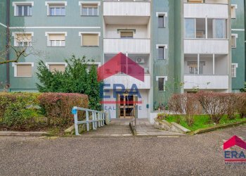 ingresso esterno - Quadrilocale via Benvenuto Cellini
28, Corsico - foto 16