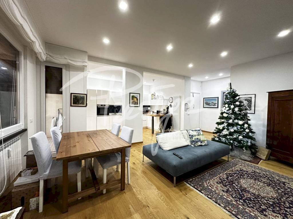 Salone - Three-room apartment via Montepertico, La Spezia - photo 3