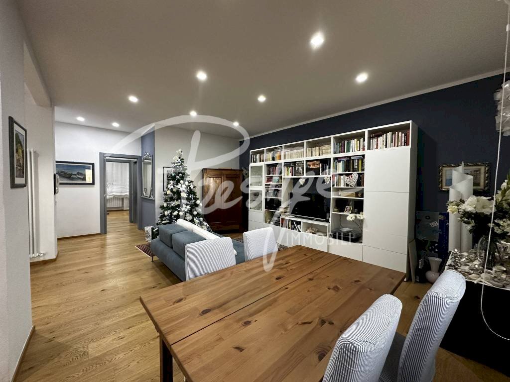Salone - Three-room apartment via Montepertico, La Spezia - photo 1