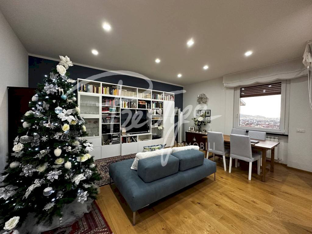 Salone - Three-room apartment via Montepertico, La Spezia - photo 2