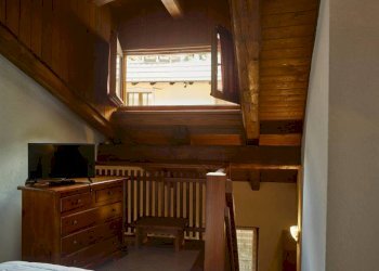 Camera da letto - Bilocale via Umberto I, 90, Fenestrelle - foto 11