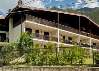 Facciata - Quadrilocale via Roma, 39, Fenestrelle - foto 4