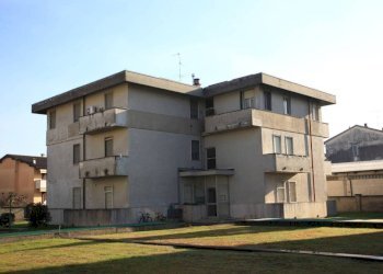 Facciata - Trilocale corso Umberto I, 59, Gambolò - foto 3