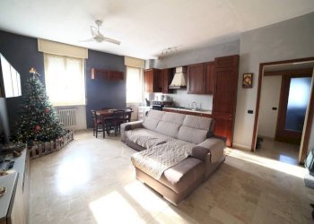 Salone - Trilocale corso Umberto I, 59, Gambolò - foto 4