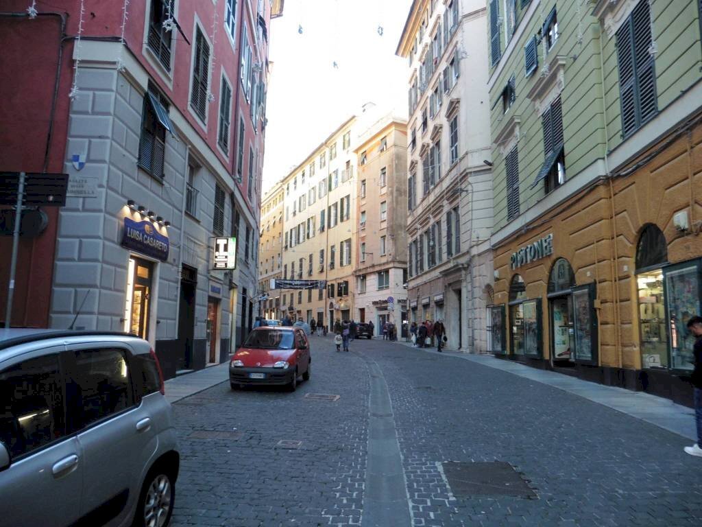 Zona - Attività Commerciale via Benedetto Cairoli, 35, Genova - foto 1