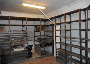 Interno palazzo - Attività Commerciale via Benedetto Cairoli, 35, Genova - foto 13