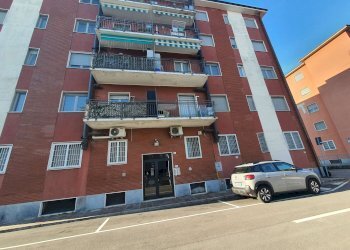 esterno - Trilocale via Amendola, Paullo - foto 1