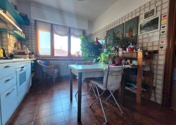 Cucina - Bilocale via Michele Coppino, 27, Cuneo (zona Centro) - foto 7