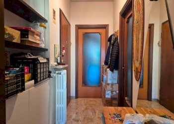 Corridoio - Bilocale via Michele Coppino, 27, Cuneo (zona Centro) - foto 11