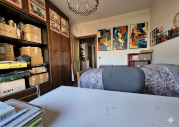 Camera da letto - Bilocale via Michele Coppino, 27, Cuneo (zona Centro) - foto 21