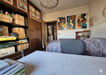 Camera da letto - Bilocale via Michele Coppino, 27, Cuneo (zona Centro) - foto 22