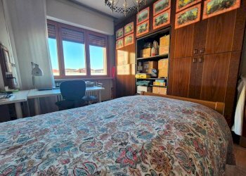 Camera da letto - Bilocale via Michele Coppino, 27, Cuneo (zona Centro) - foto 23