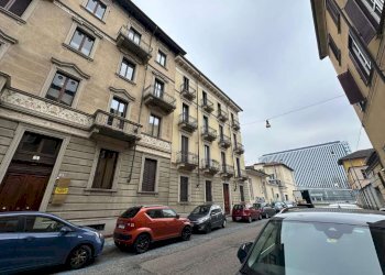 41 - Appartamento via Giusti Giuseppe, 3, Torino (zona Centro) - foto 30