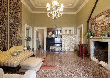 vendesi villa con giardino luccaIMG_8770.JPG - Villa SP1 4590, Lucca - foto 7