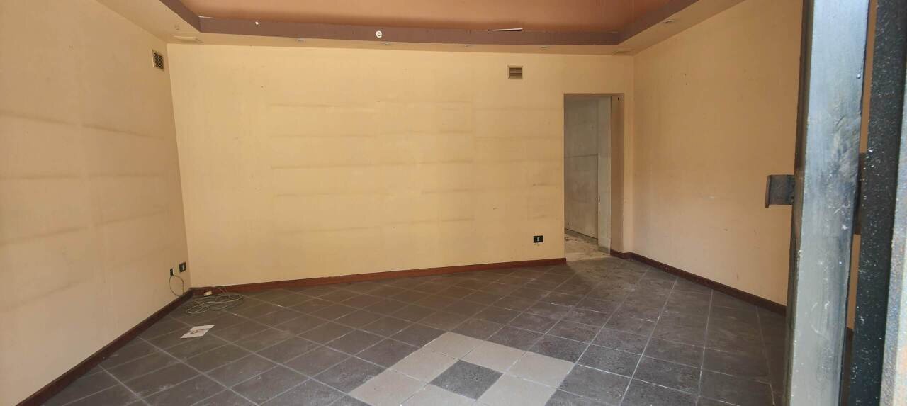IMG20231012113100.jpg - Commercial Premises Viale Tica 44, Siracusa - photo 2
