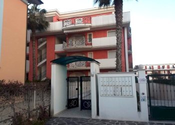 facciata palazzina - Appartamento Martinsicuro - foto 15