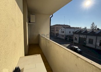 balcone - Quadrilocale STRADA DI SALICETO PANARO 211, Modena - foto 3