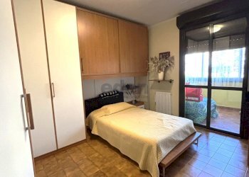 camera da letto - Quadrilocale STRADA DI SALICETO PANARO 211, Modena - foto 4