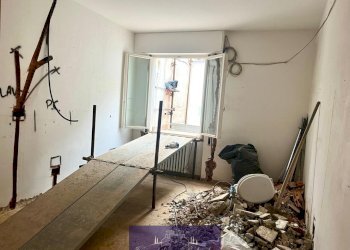 WhatsApp Image 2025-12-12 at 10.52.00 (1).jpeg - Trilocale Via Adelaide Ristori, Firenze - foto 10