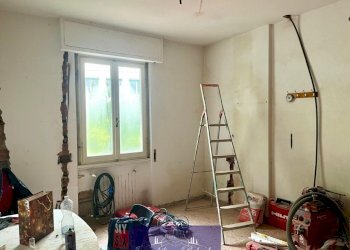 WhatsApp Image 2025-12-12 at 10.52.01 (6).jpeg - Trilocale Via Adelaide Ristori, Firenze - foto 19