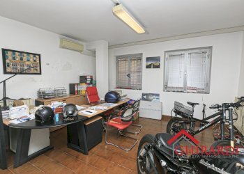 3.1 UFFICIO 2.jpg - Show room VIA PRA' 5, Genova (zona Sestri Ponente) - foto 12